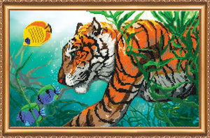 Bead Embroidery Kit Main Bead Embroidery Kit Underwater hunting