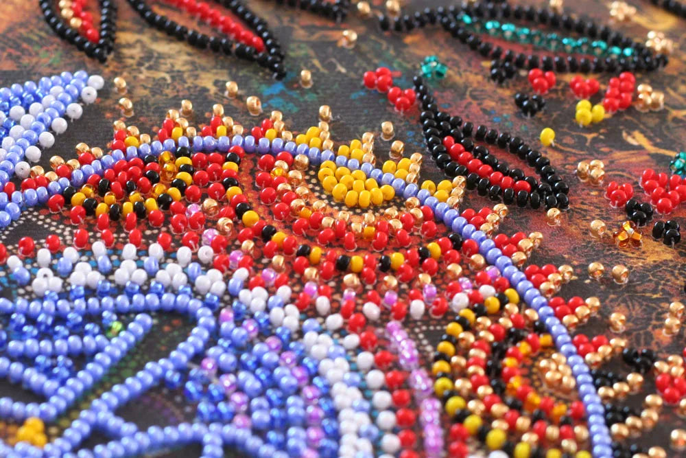 Bead Embroidery Kit Mid-sized bead embroidery kit Chameleon