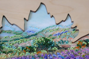 Bead Embroidery Kit Creativity kits/Bead embroidery kits with a wooden frame Fields of Provence