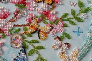 Bead Embroidery Kit Mid-sized bead embroidery kit Keys to the spring