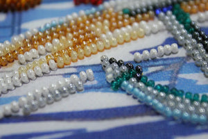 Bead Embroidery Kit Mid-sized bead embroidery kit Attracted distance