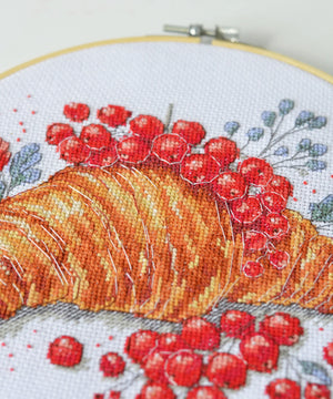 Cross Stitch Kit Cross-stitch kits Redcurrant Croissant
