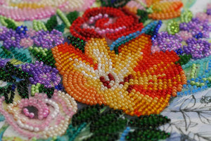 Bead Embroidery Kit Mid-sized bead embroidery kit Blooming flowers