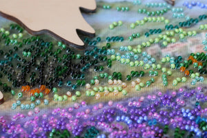 Bead Embroidery Kit Creativity kits/Bead embroidery kits with a wooden frame Fields of Provence