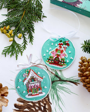 Christmas and New Year Decor Kit Decoration New Year's hous (New Year's and Christmas toys)