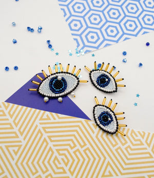 Brooch Embroidery Kit Decoration Mirror of the Soul (Decoration)