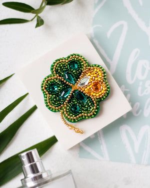 Brooch Embroidery Kit Decoration Good luck leaf