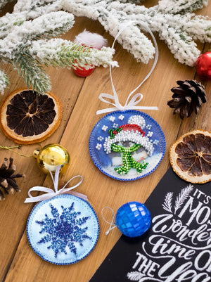 Christmas and New Year Decor Kit Decoration Warm embrace
