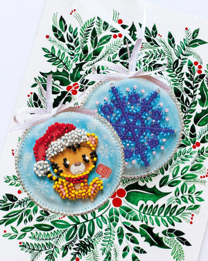 Christmas and New Year Decor Kit Decoration Tiger cub