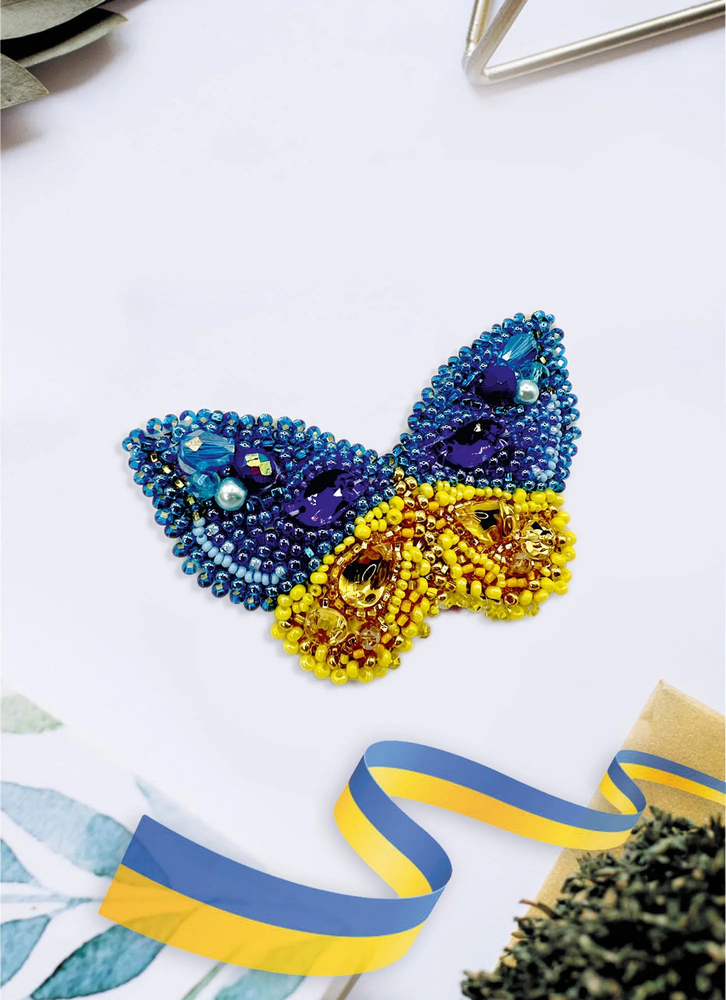 Brooch Embroidery Kit Decoration The color of happiness