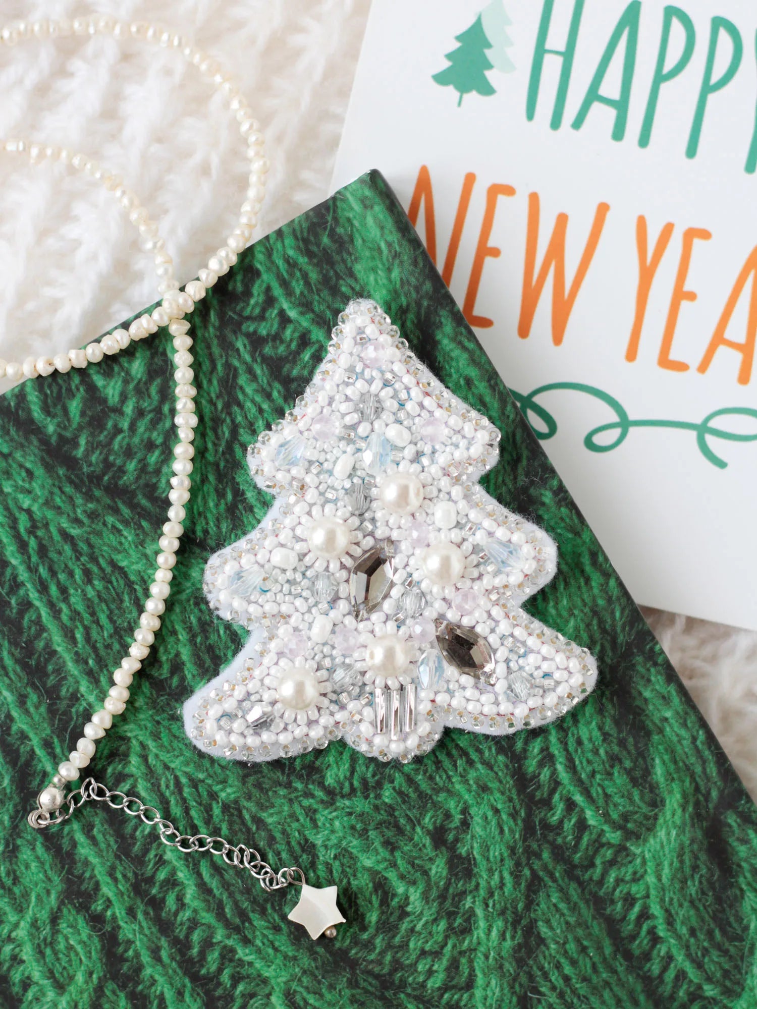 Brooch Embroidery Kit Decoration White spruce