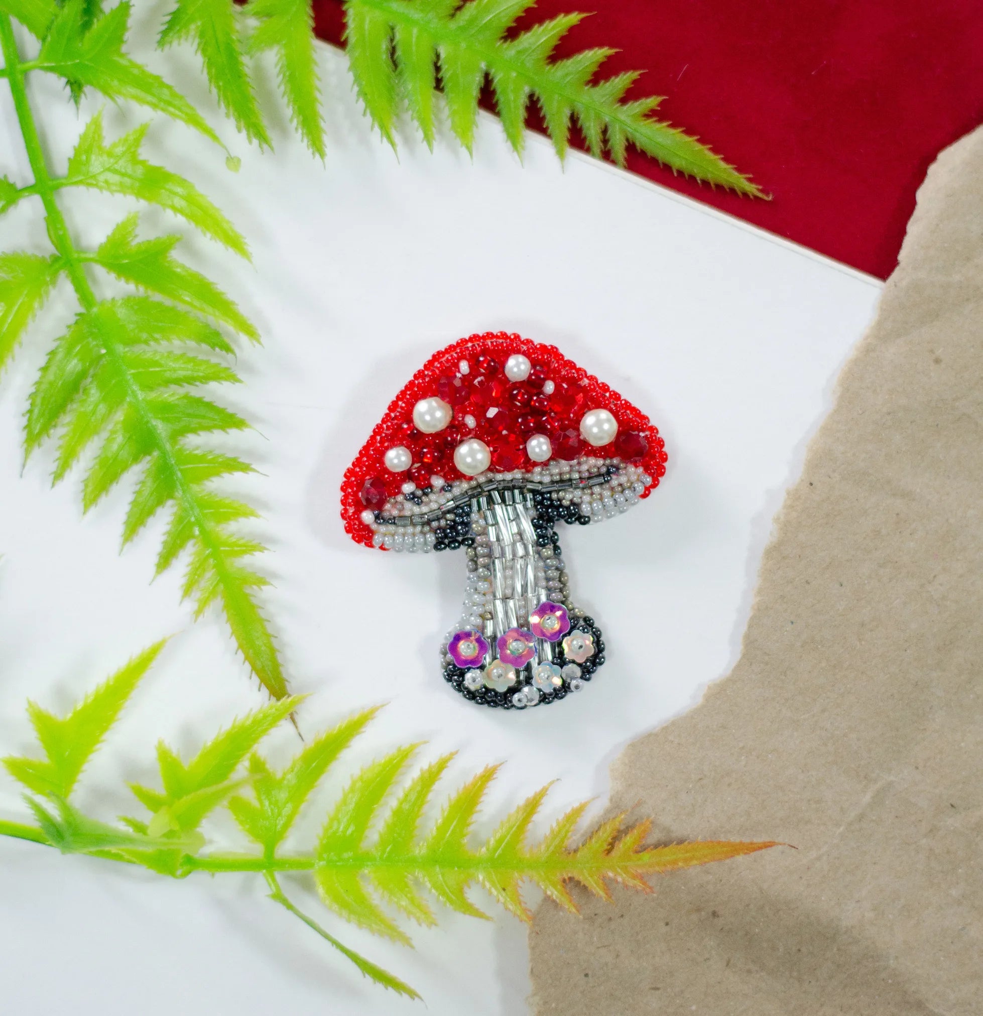 Brooch Embroidery Kit Decoration Forbidden Beauty (Decoration)