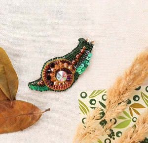 Brooch Embroidery Kit Decoration Emerald snail (Decoration)
