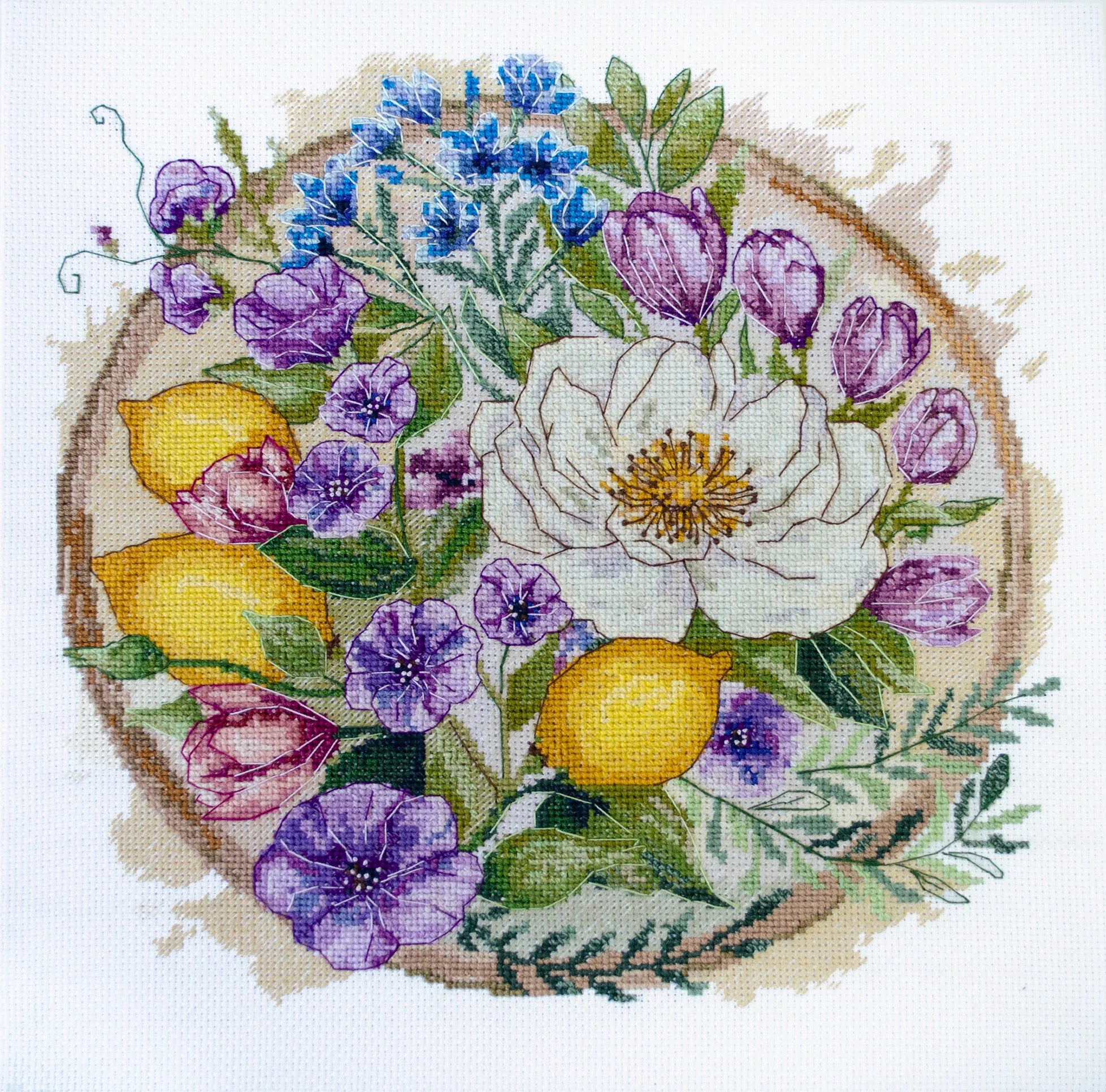 Cross Stitch Kit Cross-stitch kits A floral moment
