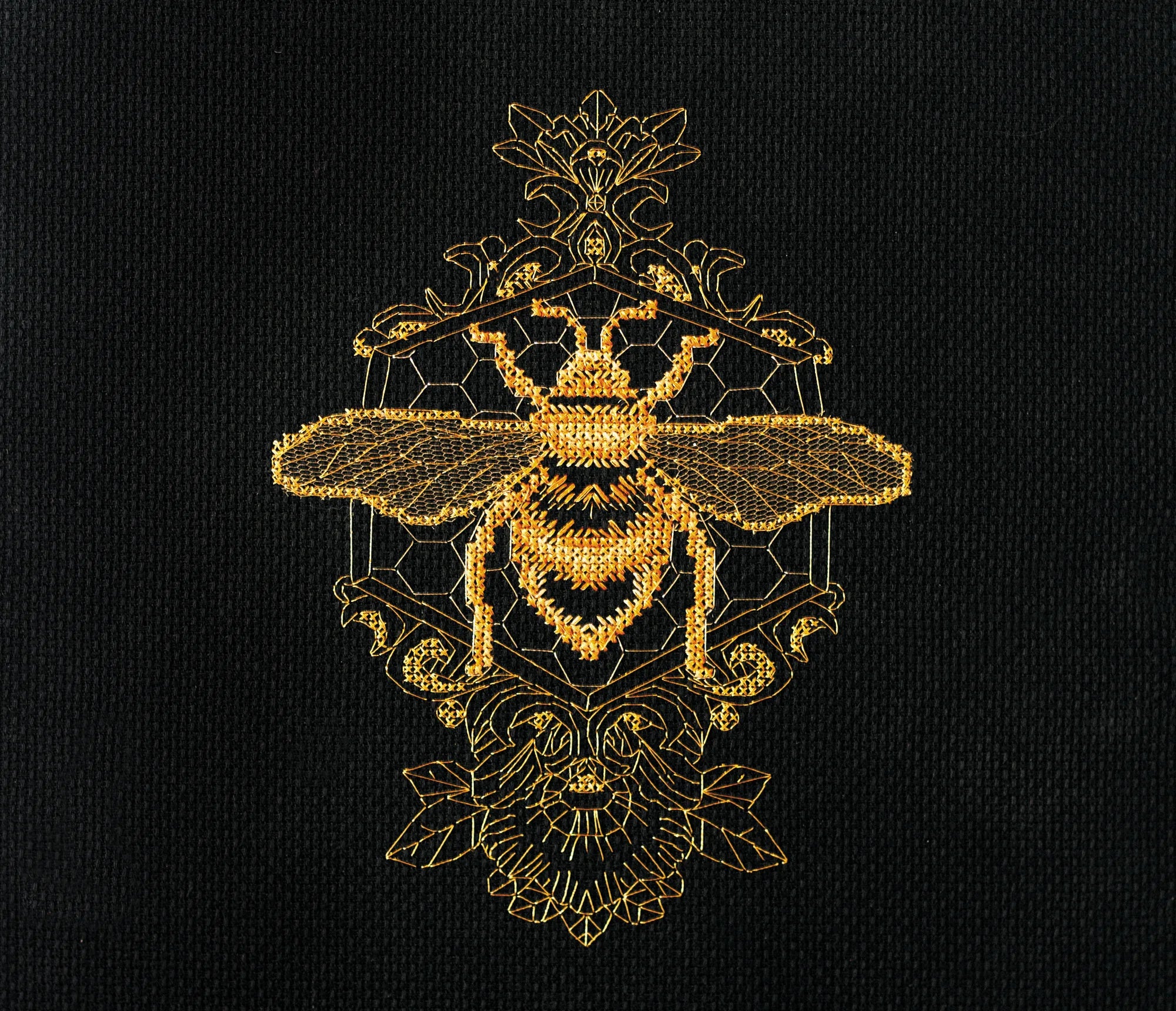 Cross Stitch Kit Cross-stitch kits Golden bee