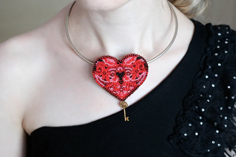 Brooch Embroidery Kit Decoration The key to the heart-1