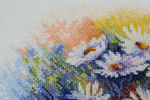 Cross Stitch Kit Cross-stitch kits Watercolour camomiles
