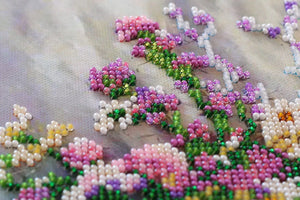Bead Embroidery Kit Mid-sized bead embroidery kit Tender bouquet
