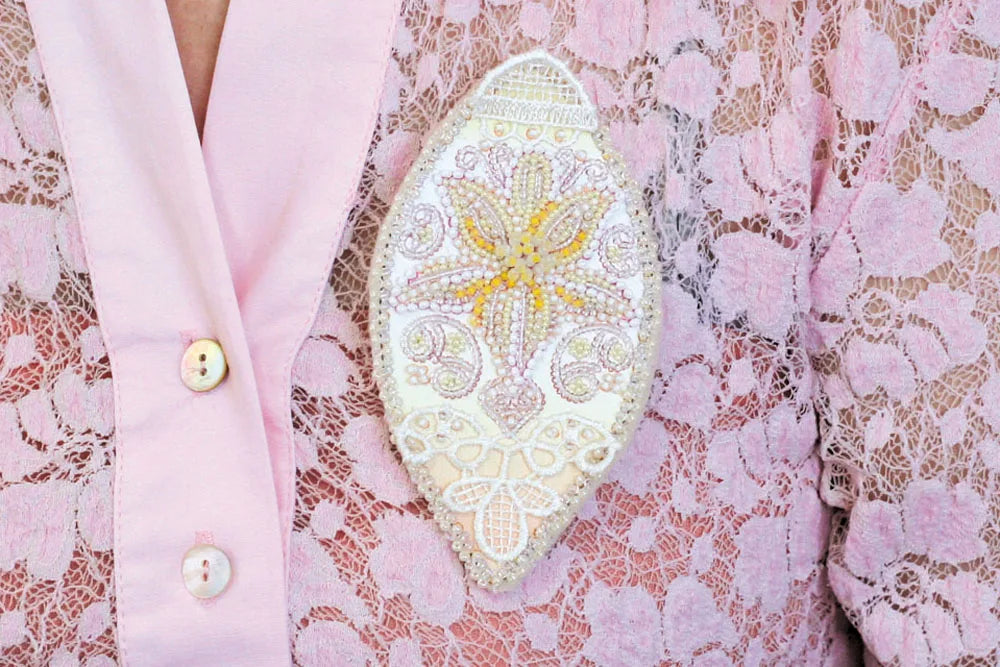 Brooch Embroidery Kit Decoration A little puzzle