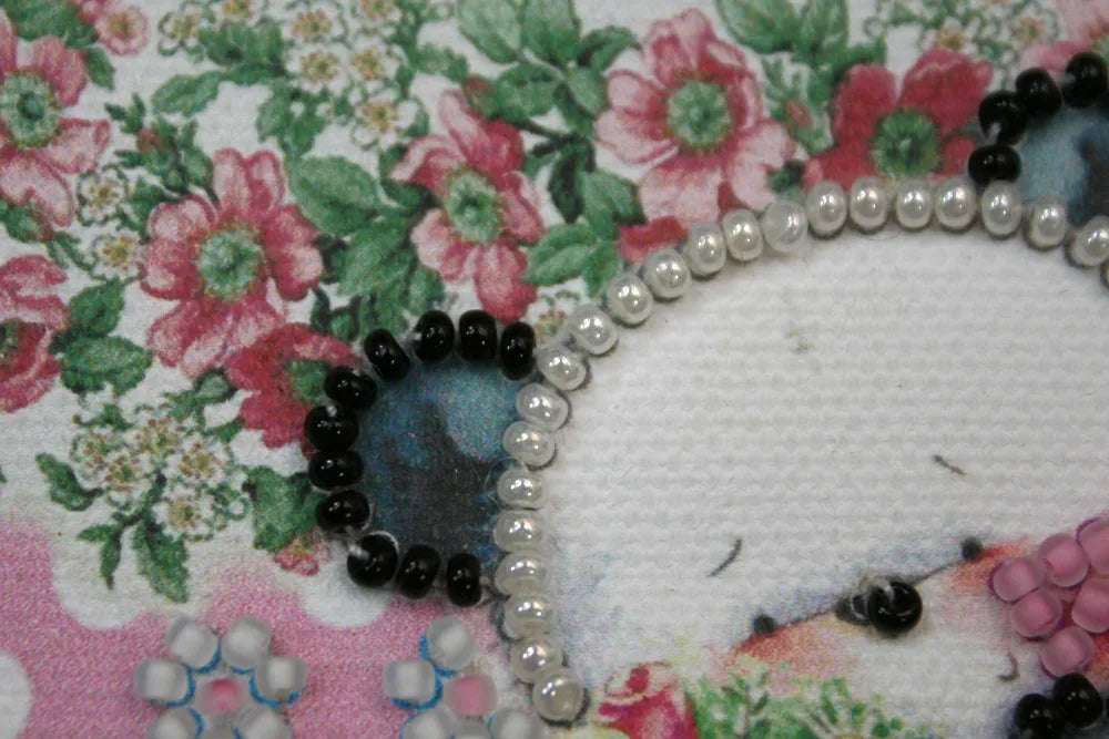 Magnets Bead Embroidery Kit Magnets Bead embroidery kit Bear and Camomiles