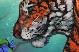 Bead Embroidery Kit Main Bead Embroidery Kit Underwater hunting