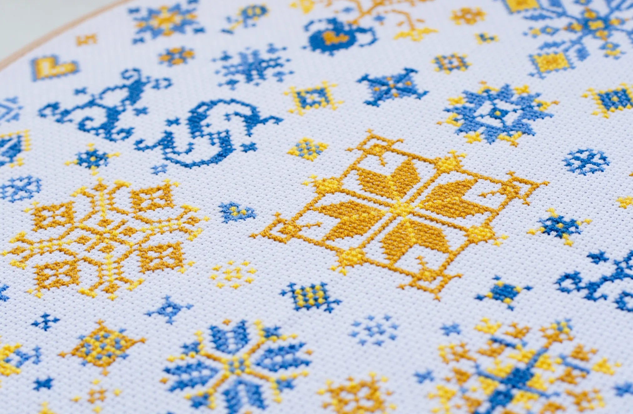 Cross Stitch Kit Cross-stitch kits Family sampler