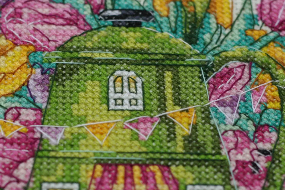 Cross Stitch Kit Cross-stitch kits Berry cupcakes