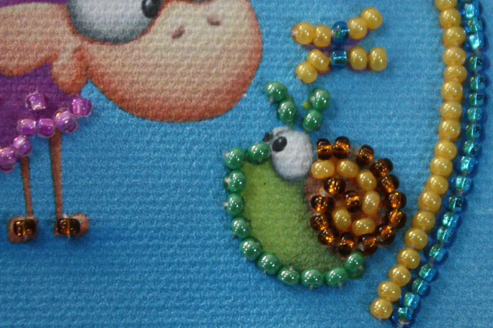 Magnets Bead Embroidery Kit Magnets Bead embroidery kit Woolly and snail
