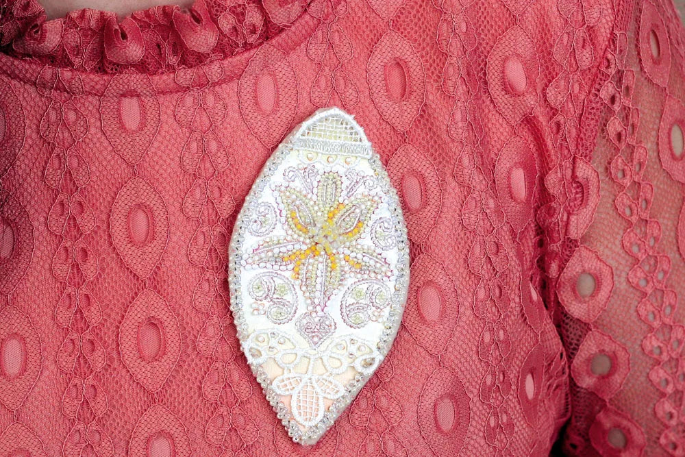 Brooch Embroidery Kit Decoration A little puzzle