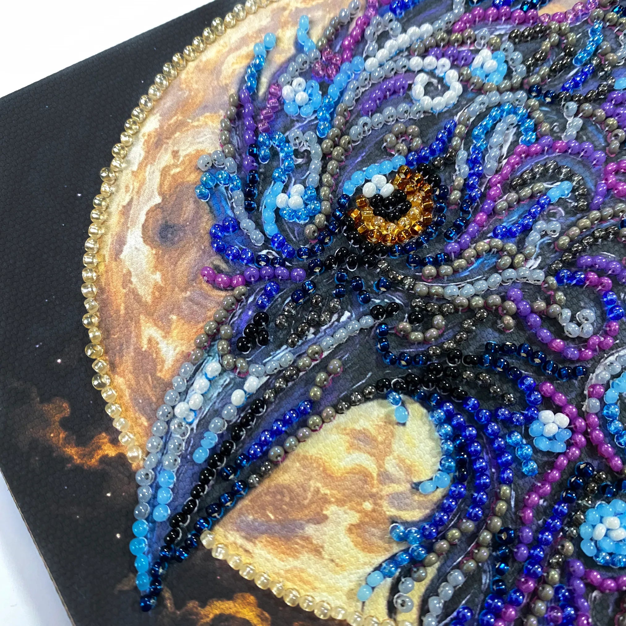 Bead Embroidery Kit Mini Bead embroidery kit Amber gaze (Animals and birds)
