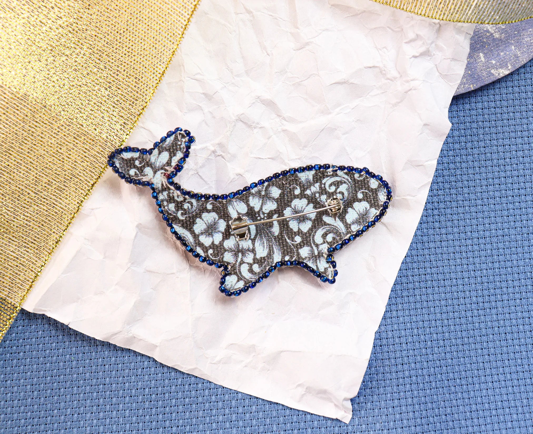 Brooch Embroidery Kit Decoration Blue whale (Decoration)