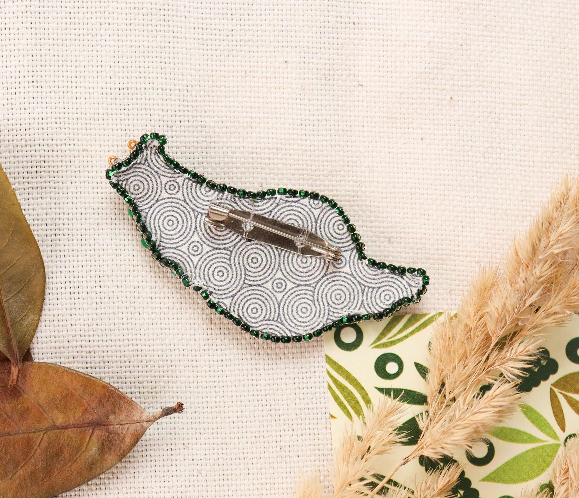 Brooch Embroidery Kit Decoration Emerald snail (Decoration)