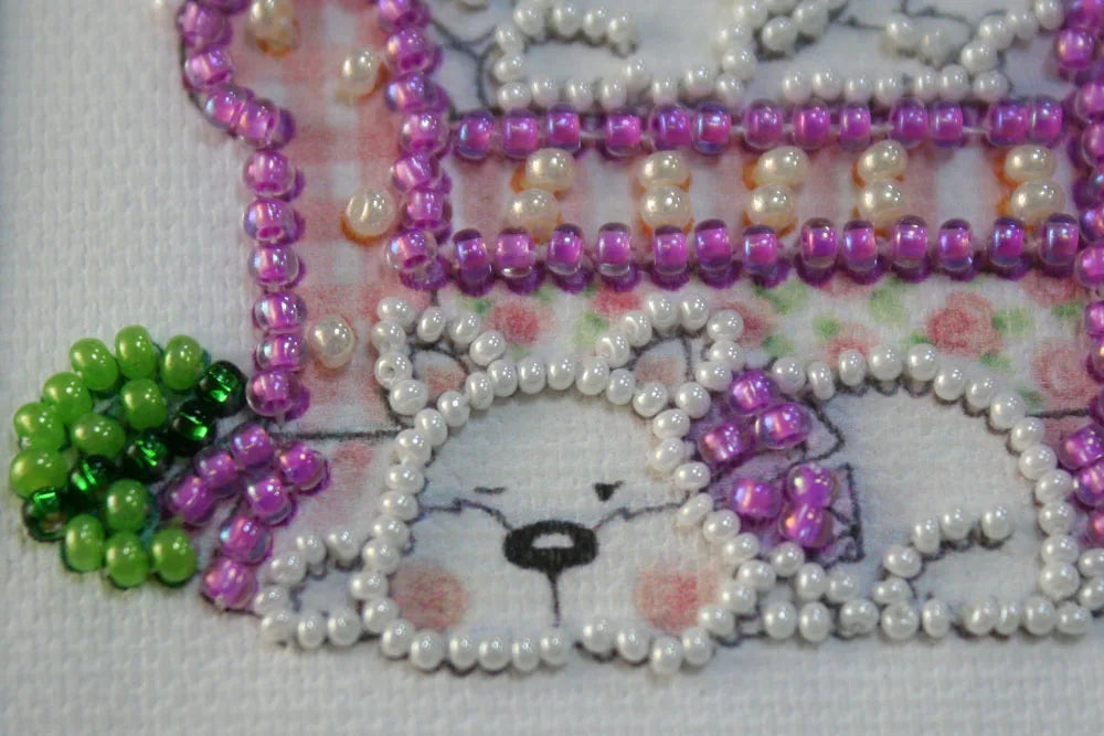Magnets Bead Embroidery Kit Magnets Bead embroidery kit United friends