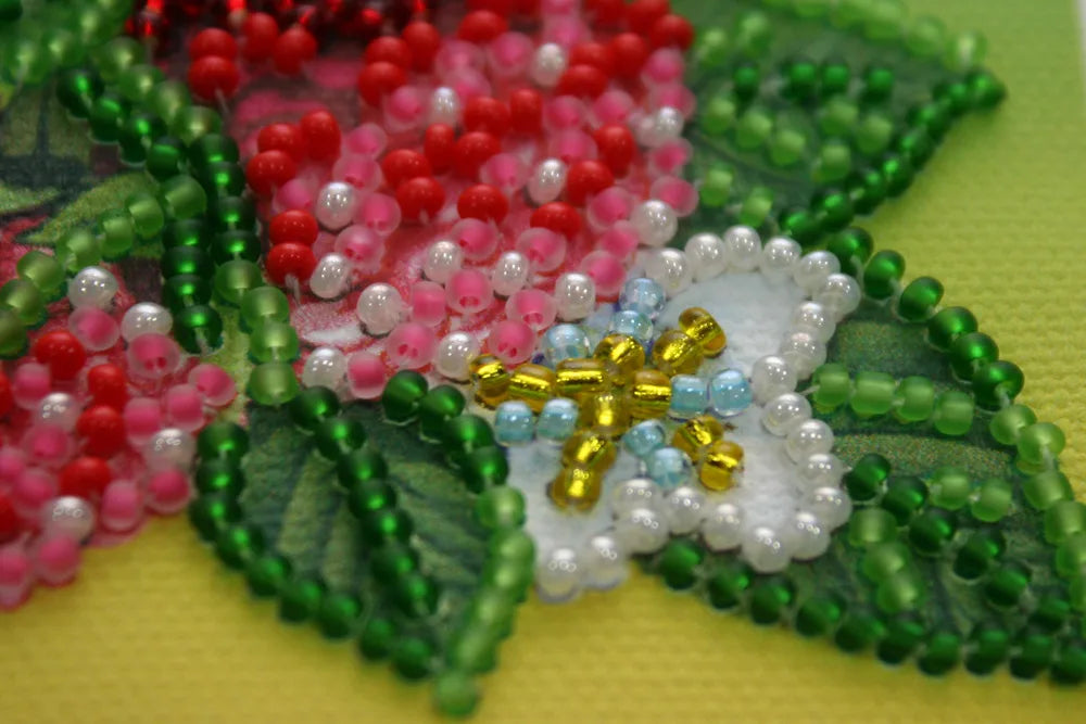 Magnets Bead Embroidery Kit Magnets Bead embroidery kit Raspberry