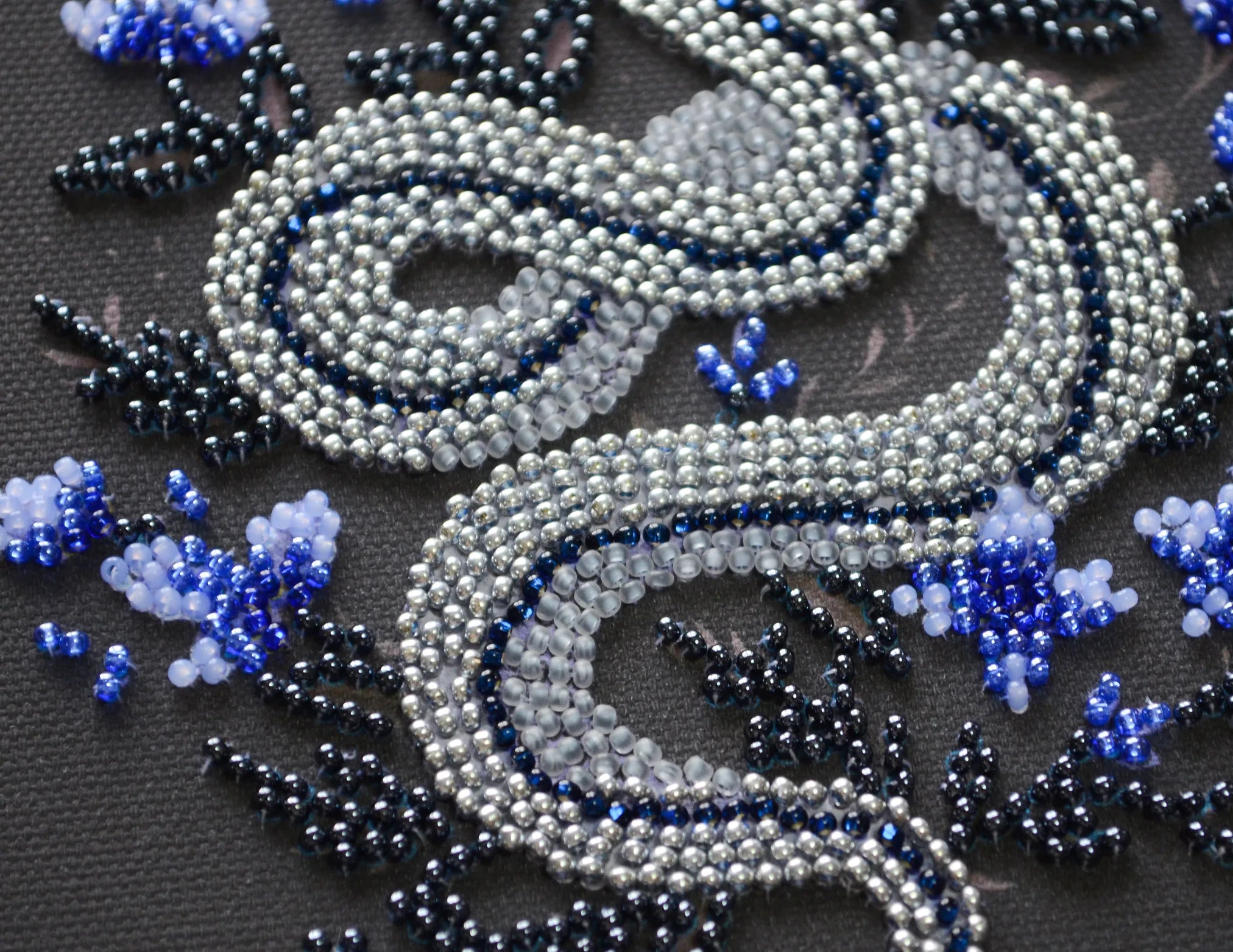Bead Embroidery Kit Mini Bead embroidery kit Silver serpentine