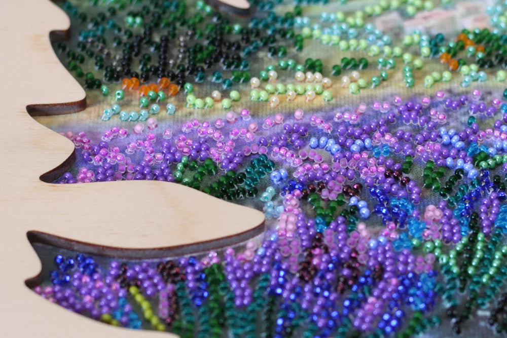 Bead Embroidery Kit Creativity kits/Bead embroidery kits with a wooden frame Fields of Provence