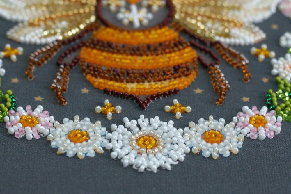 Bead Embroidery Kit Mid-sized bead embroidery kit Honey dream