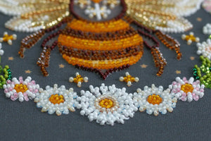 Bead Embroidery Kit Mid-sized bead embroidery kit Honey dream