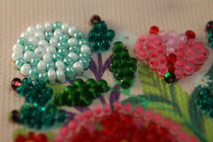 Pennant Bead Embroidery Kit Pennant-kit Bead Embroidery Happy heart