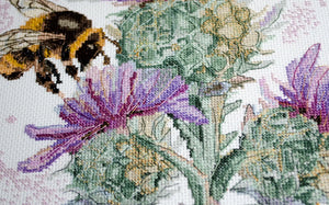 Cross Stitch Kit Cross-stitch kits Hunting for nectar