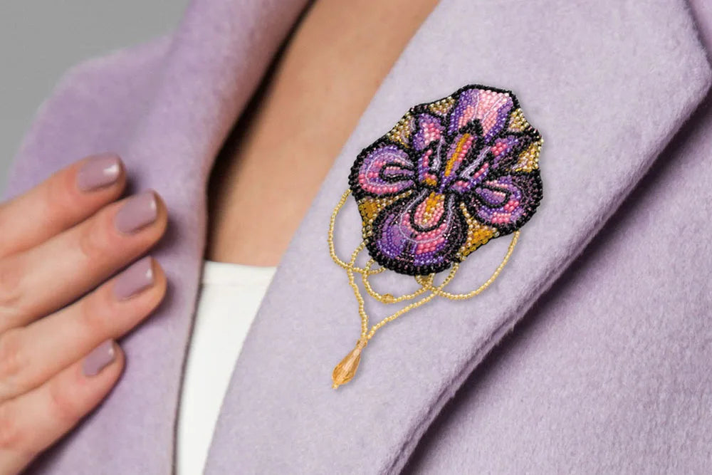 Brooch Embroidery Kit Decoration Flower-de-luce