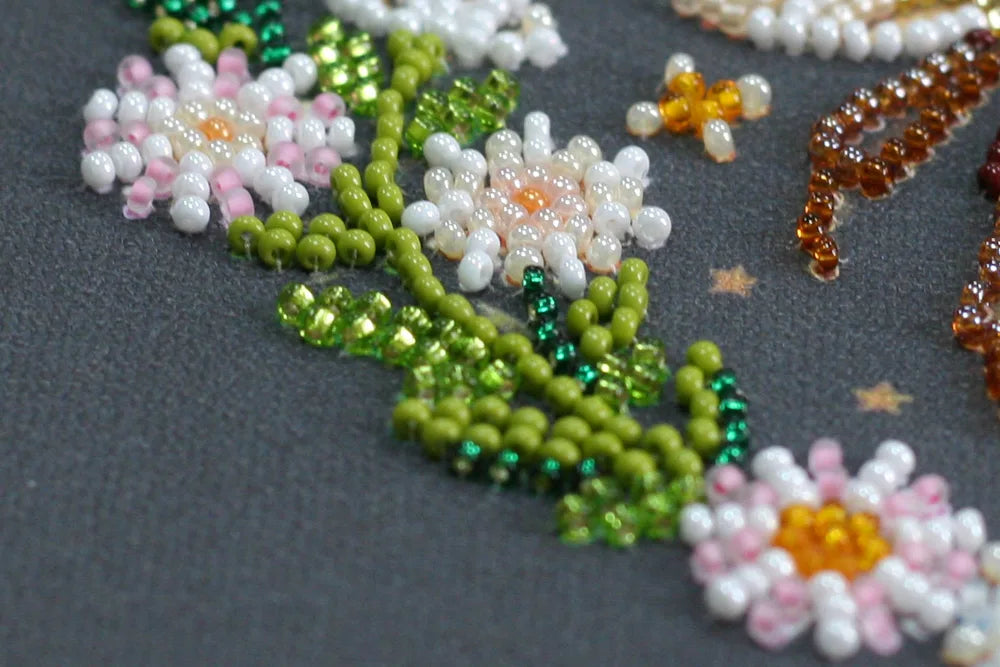 Bead Embroidery Kit Mid-sized bead embroidery kit Honey dream